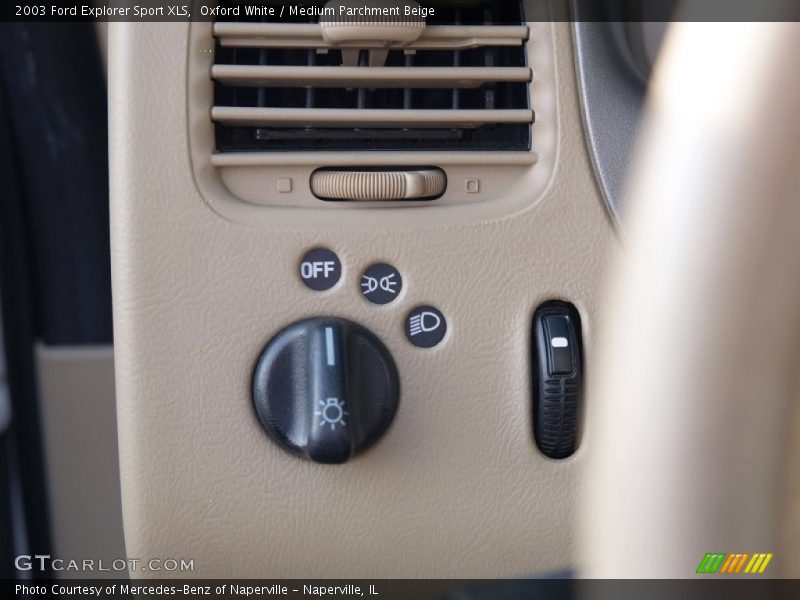 Oxford White / Medium Parchment Beige 2003 Ford Explorer Sport XLS