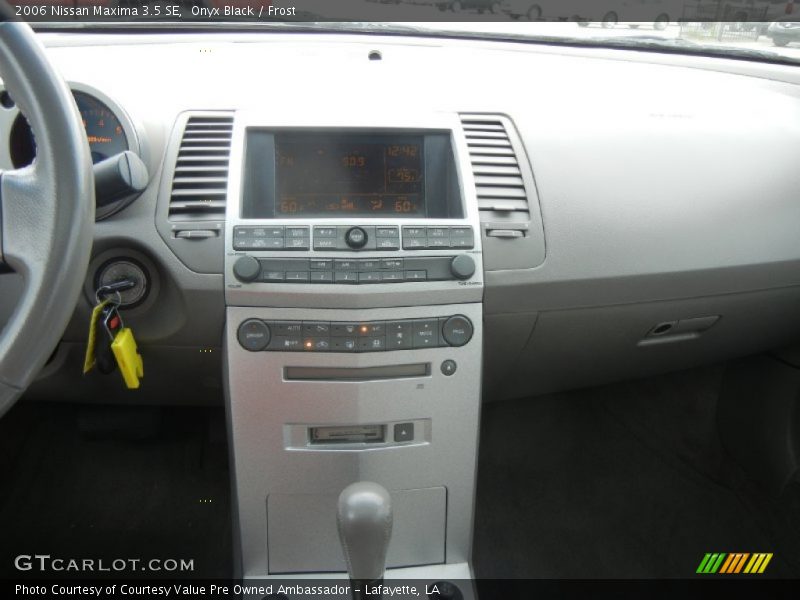 Onyx Black / Frost 2006 Nissan Maxima 3.5 SE