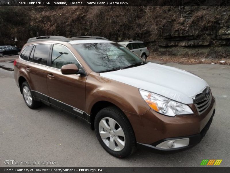 Front 3/4 View of 2012 Outback 3.6R Premium