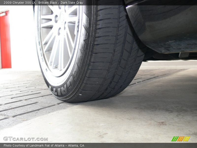 Brilliant Black / Dark Slate Gray 2009 Chrysler 300 LX
