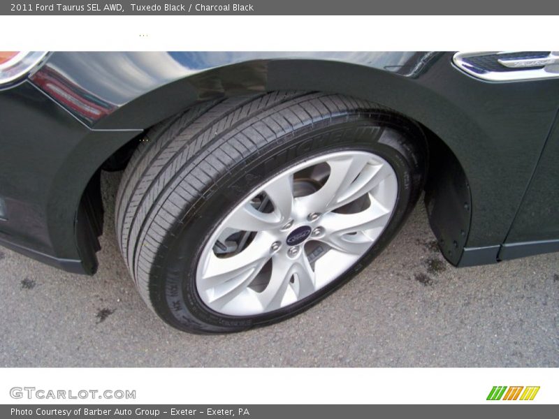 Tuxedo Black / Charcoal Black 2011 Ford Taurus SEL AWD