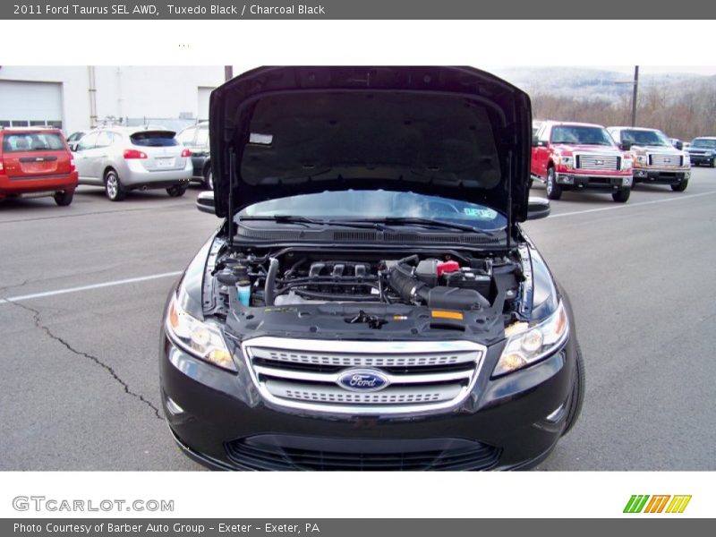 Tuxedo Black / Charcoal Black 2011 Ford Taurus SEL AWD