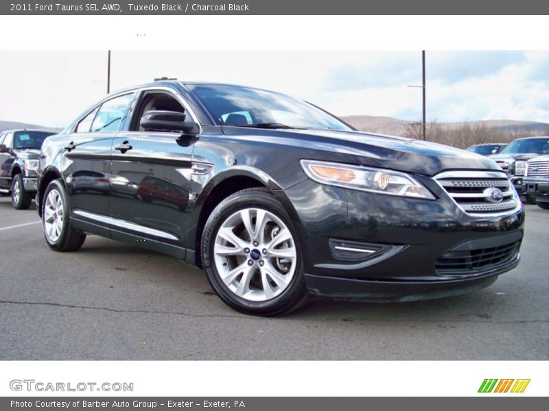 Tuxedo Black / Charcoal Black 2011 Ford Taurus SEL AWD