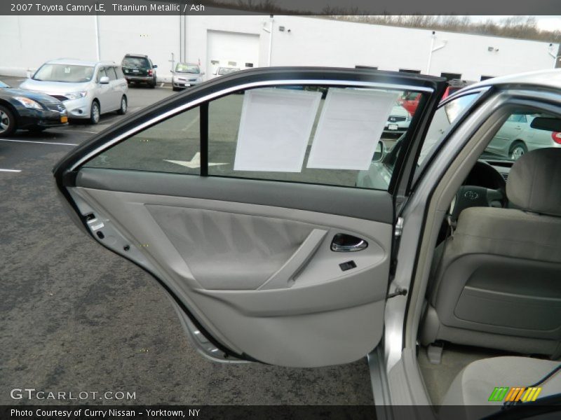 Titanium Metallic / Ash 2007 Toyota Camry LE