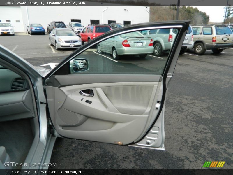 Titanium Metallic / Ash 2007 Toyota Camry LE