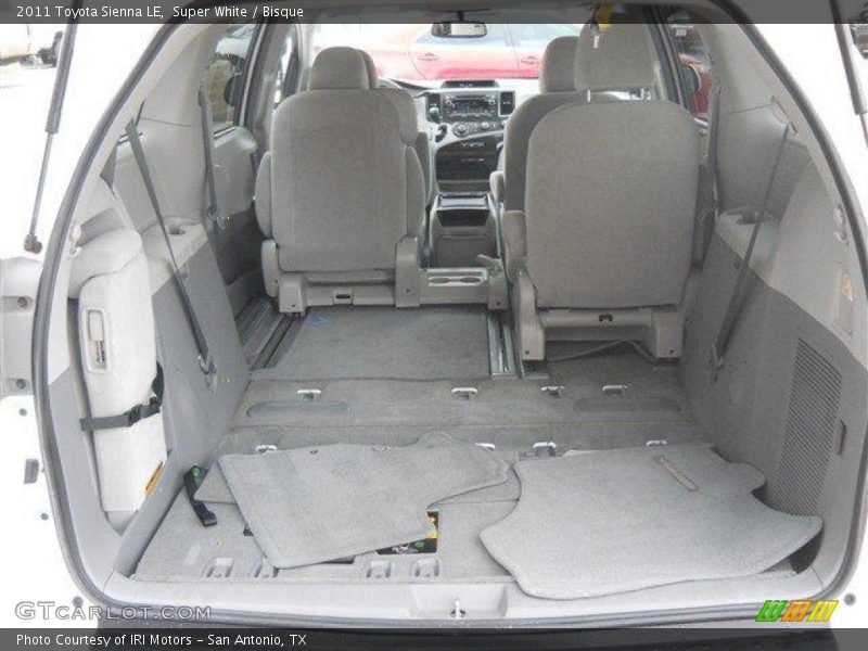 Super White / Bisque 2011 Toyota Sienna LE