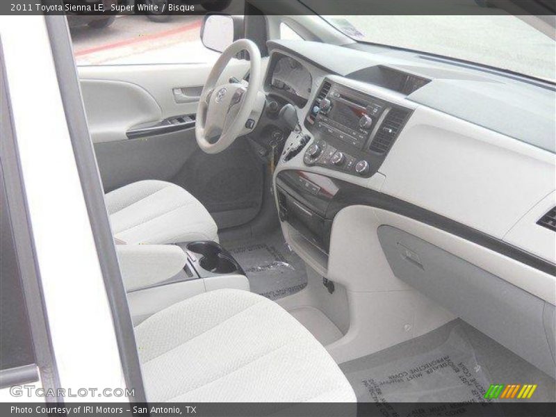 Super White / Bisque 2011 Toyota Sienna LE