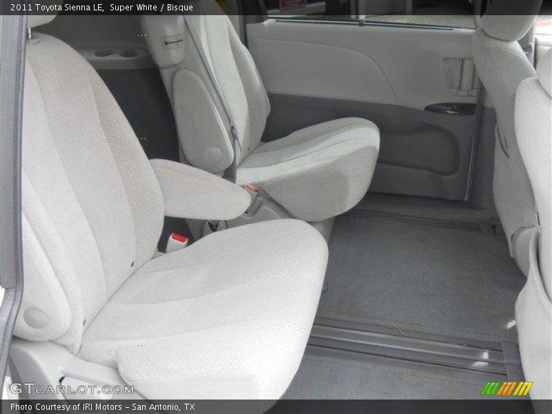 Super White / Bisque 2011 Toyota Sienna LE