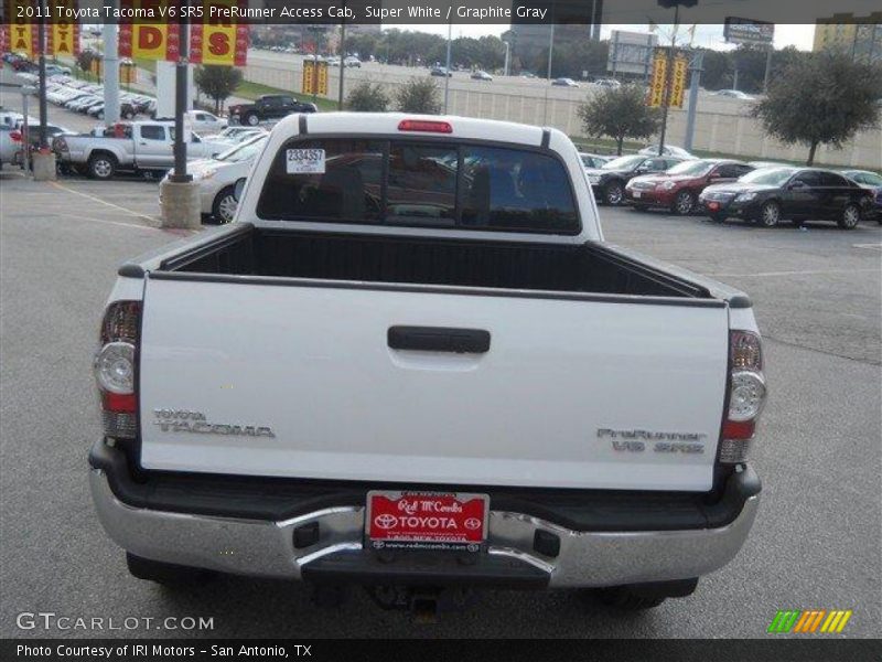 Super White / Graphite Gray 2011 Toyota Tacoma V6 SR5 PreRunner Access Cab