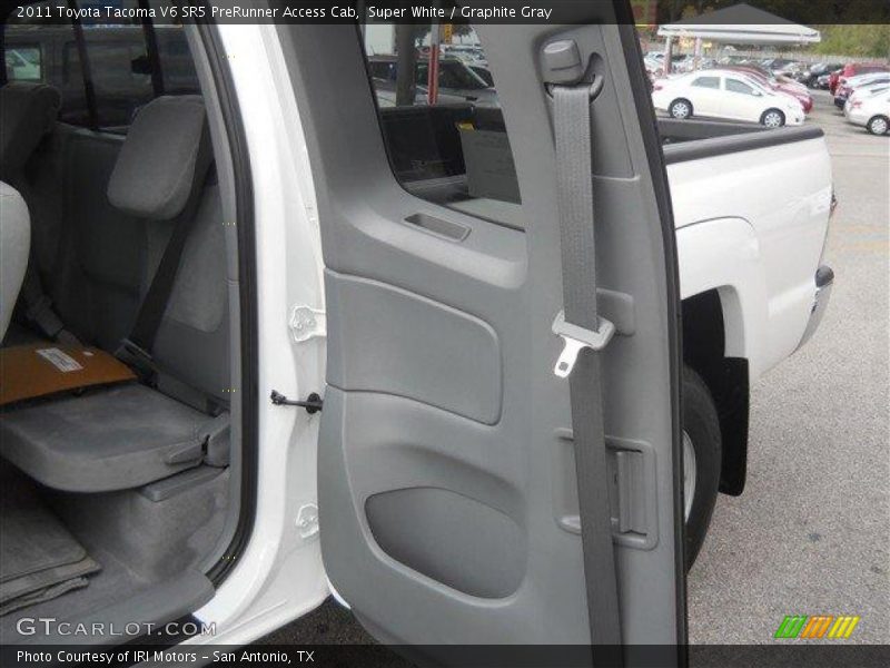 Super White / Graphite Gray 2011 Toyota Tacoma V6 SR5 PreRunner Access Cab
