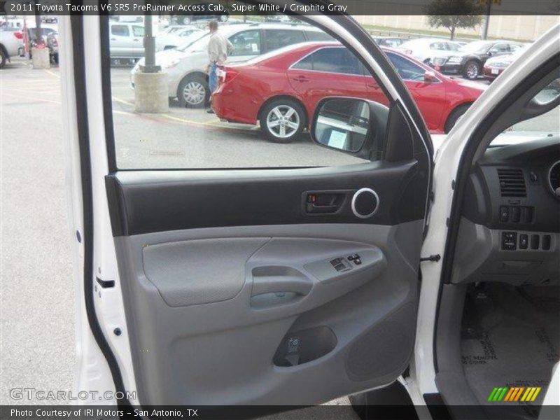 Super White / Graphite Gray 2011 Toyota Tacoma V6 SR5 PreRunner Access Cab