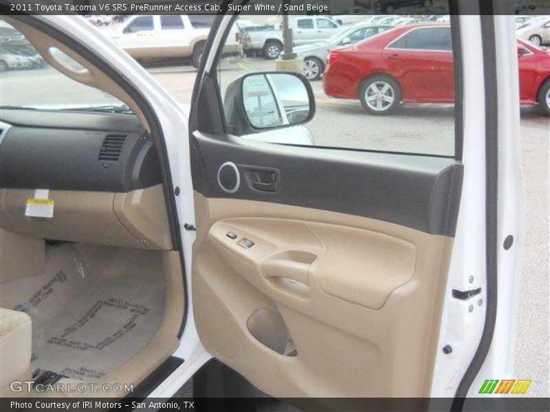 Super White / Sand Beige 2011 Toyota Tacoma V6 SR5 PreRunner Access Cab