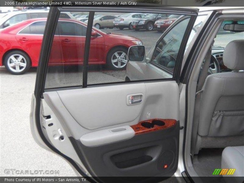 Millenium Silver Metallic / Ash Gray 2006 Toyota Highlander Limited 4WD