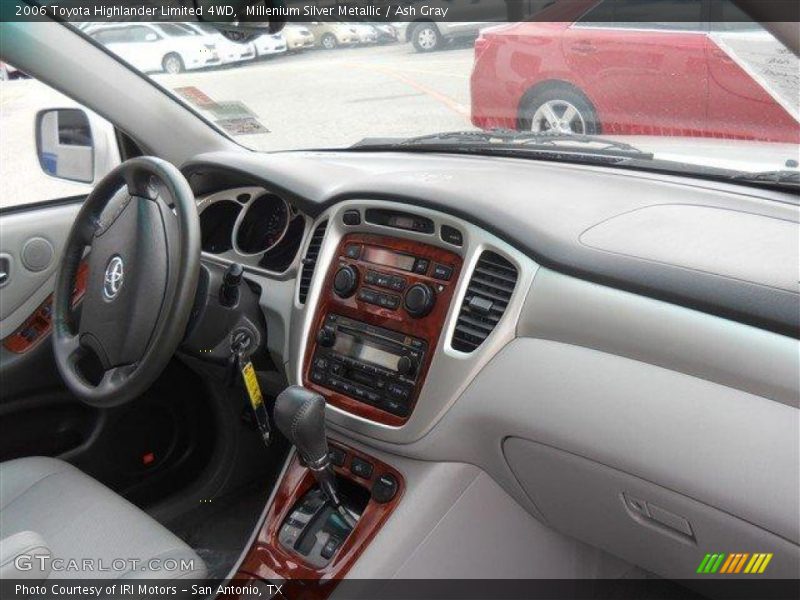 Millenium Silver Metallic / Ash Gray 2006 Toyota Highlander Limited 4WD