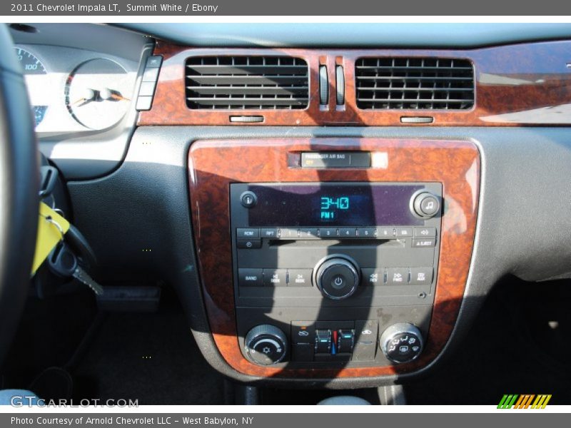 Summit White / Ebony 2011 Chevrolet Impala LT