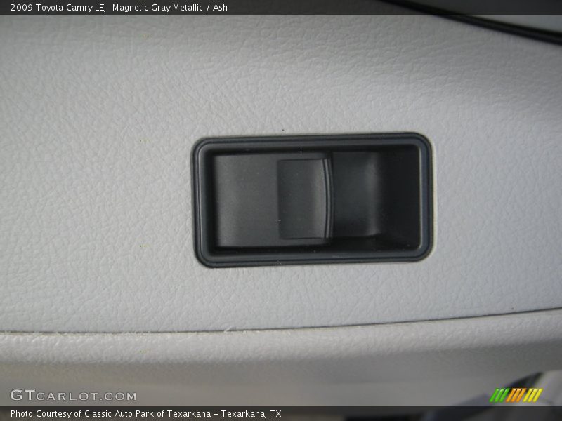 Magnetic Gray Metallic / Ash 2009 Toyota Camry LE
