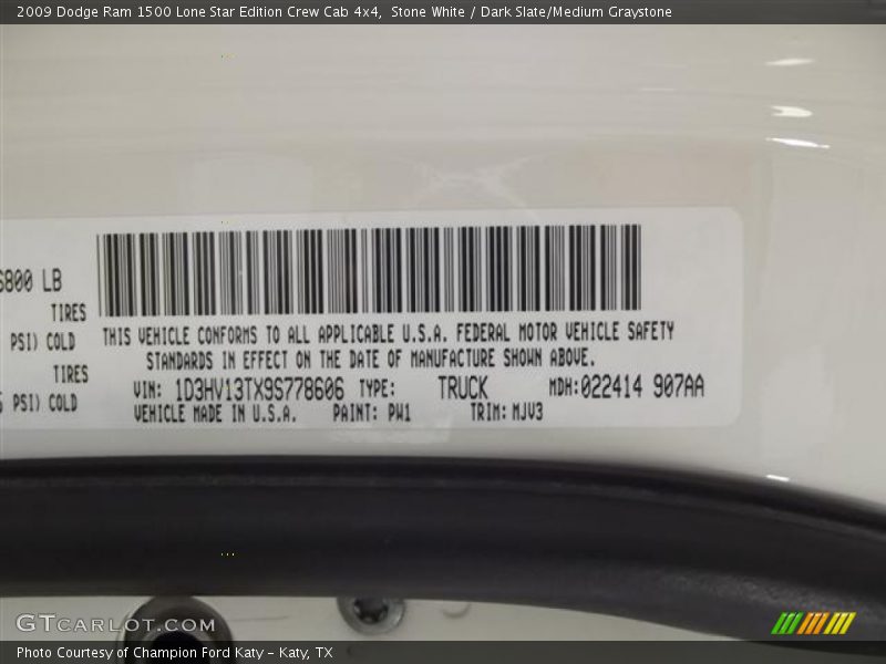 Stone White / Dark Slate/Medium Graystone 2009 Dodge Ram 1500 Lone Star Edition Crew Cab 4x4