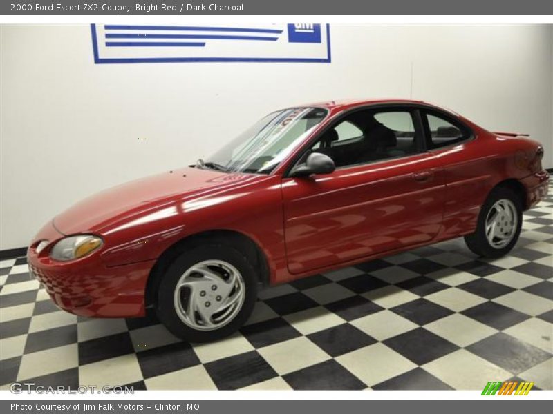 Bright Red / Dark Charcoal 2000 Ford Escort ZX2 Coupe