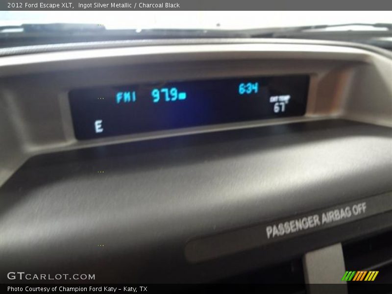 Ingot Silver Metallic / Charcoal Black 2012 Ford Escape XLT