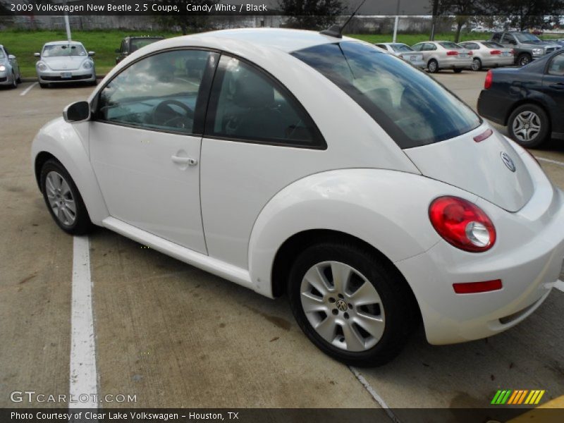 Candy White / Black 2009 Volkswagen New Beetle 2.5 Coupe