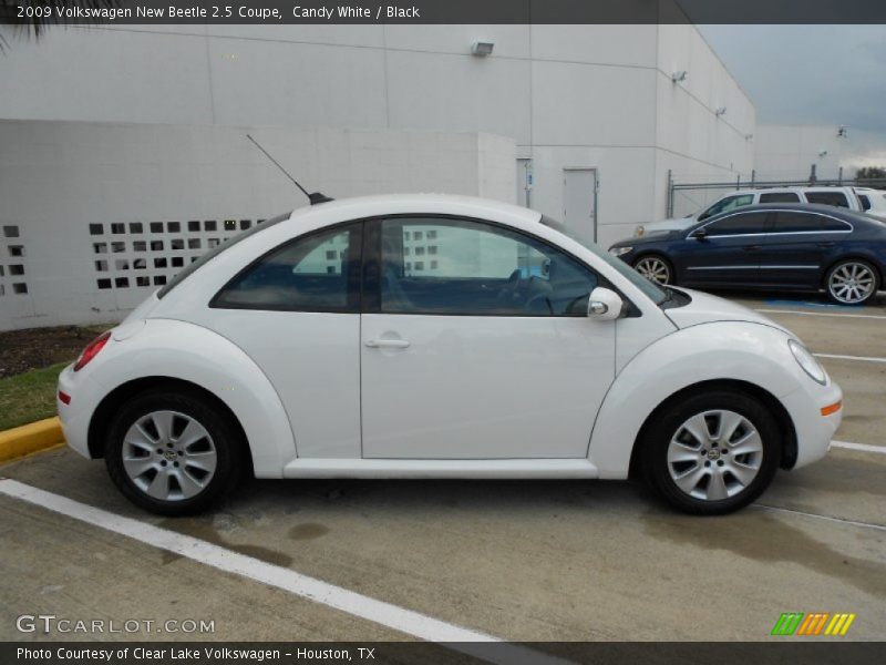 Candy White / Black 2009 Volkswagen New Beetle 2.5 Coupe