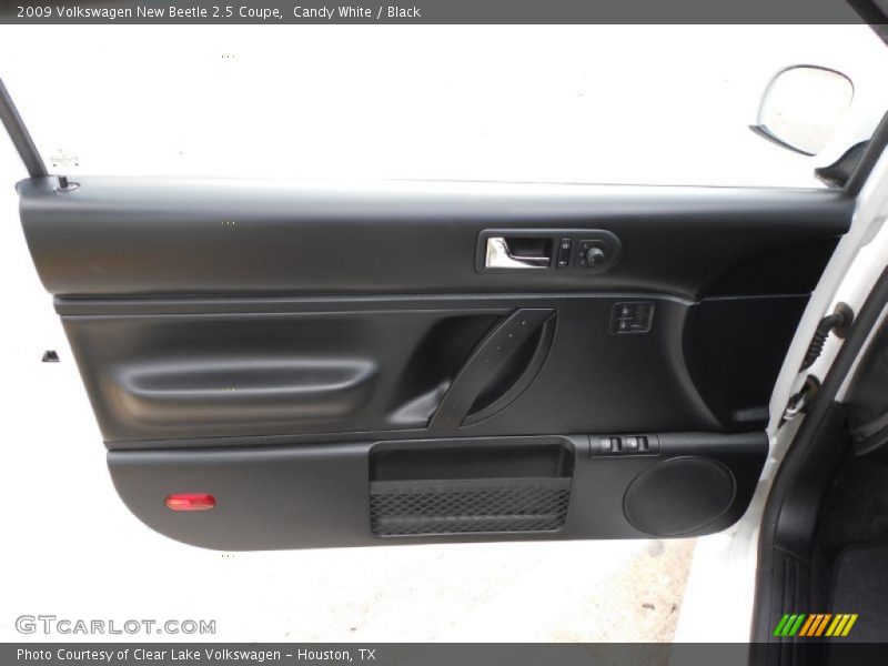 Candy White / Black 2009 Volkswagen New Beetle 2.5 Coupe