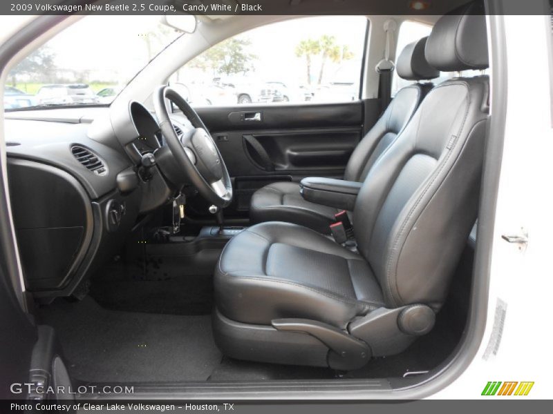 Candy White / Black 2009 Volkswagen New Beetle 2.5 Coupe