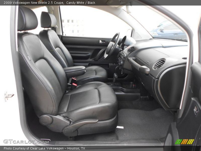 Candy White / Black 2009 Volkswagen New Beetle 2.5 Coupe