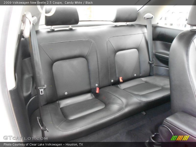 Candy White / Black 2009 Volkswagen New Beetle 2.5 Coupe