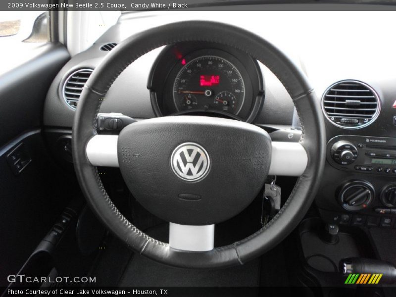 Candy White / Black 2009 Volkswagen New Beetle 2.5 Coupe