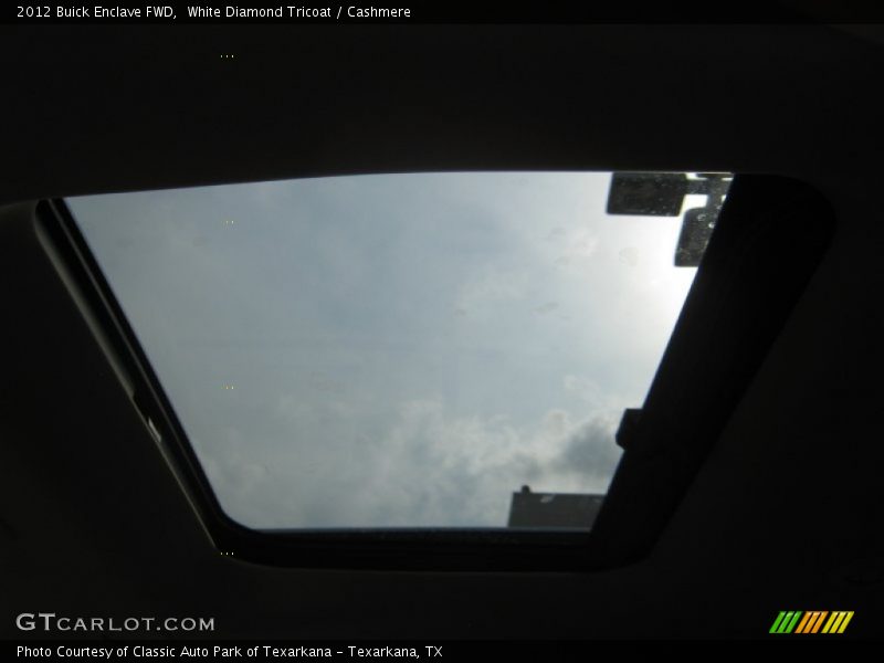 White Diamond Tricoat / Cashmere 2012 Buick Enclave FWD