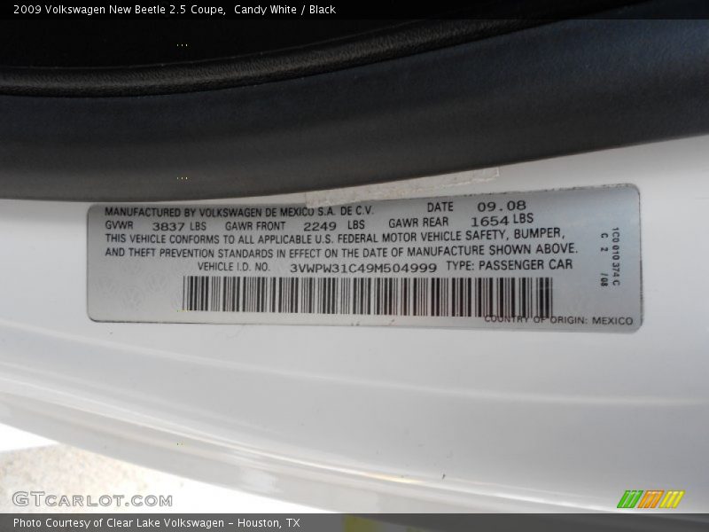 Candy White / Black 2009 Volkswagen New Beetle 2.5 Coupe