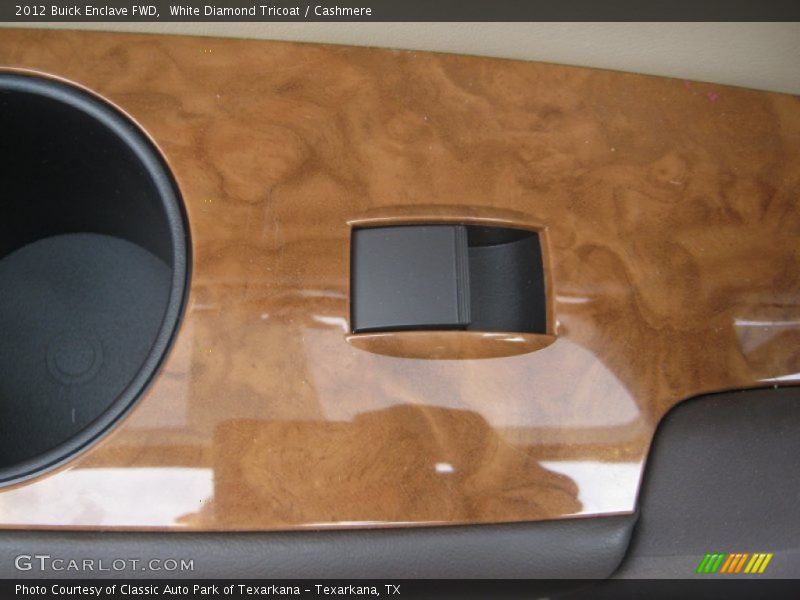 White Diamond Tricoat / Cashmere 2012 Buick Enclave FWD