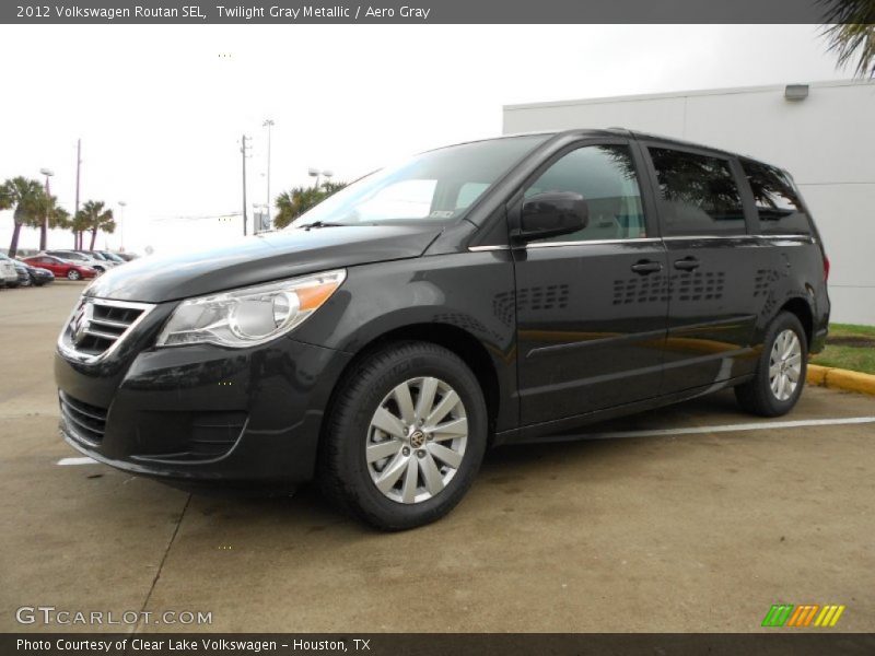 Twilight Gray Metallic / Aero Gray 2012 Volkswagen Routan SEL