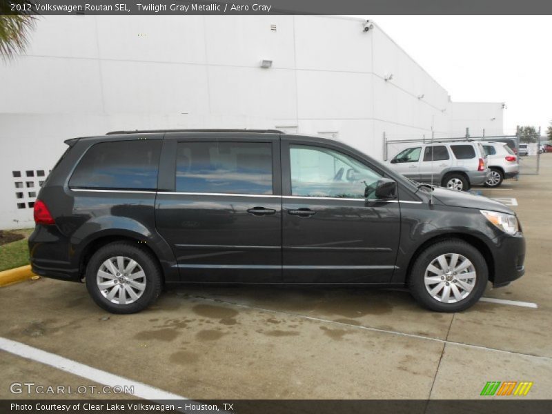 Twilight Gray Metallic / Aero Gray 2012 Volkswagen Routan SEL
