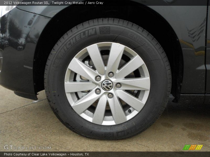 Twilight Gray Metallic / Aero Gray 2012 Volkswagen Routan SEL