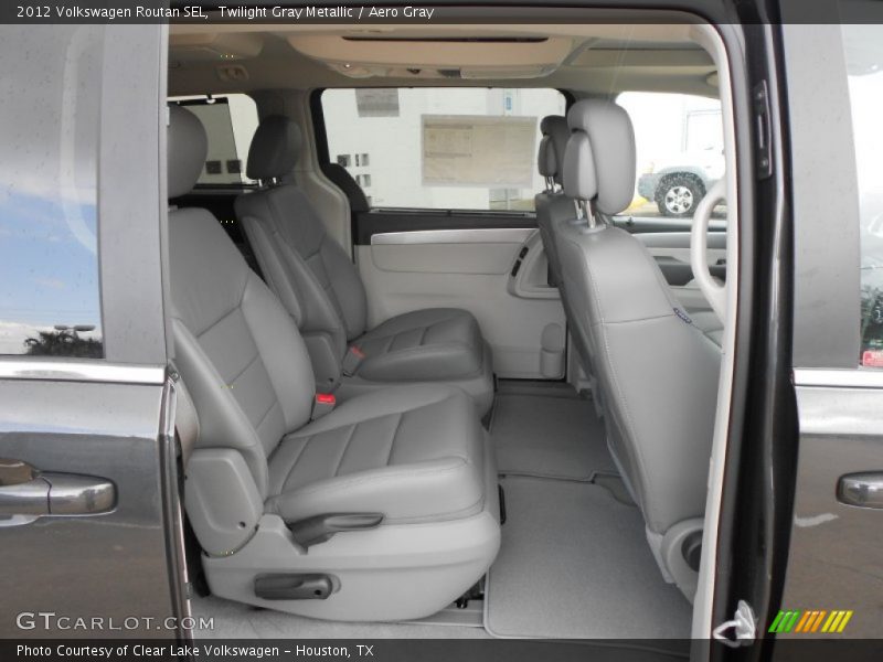  2012 Routan SEL Aero Gray Interior