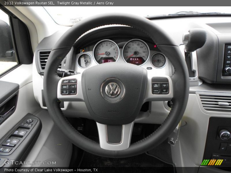 Twilight Gray Metallic / Aero Gray 2012 Volkswagen Routan SEL