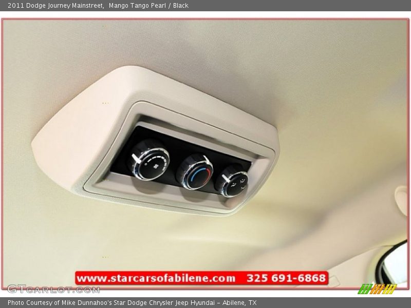 Mango Tango Pearl / Black 2011 Dodge Journey Mainstreet