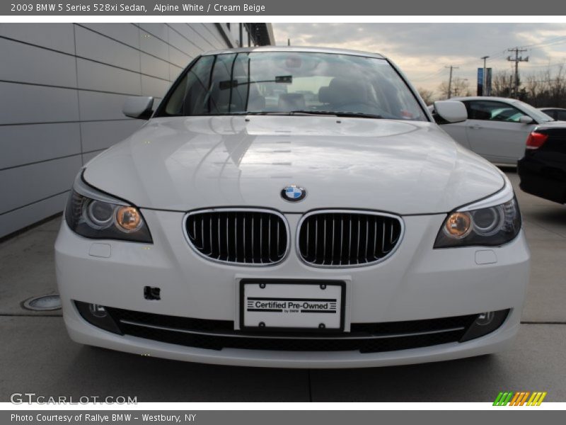 Alpine White / Cream Beige 2009 BMW 5 Series 528xi Sedan