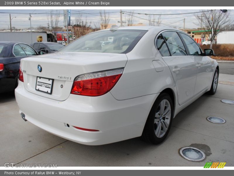 Alpine White / Cream Beige 2009 BMW 5 Series 528xi Sedan