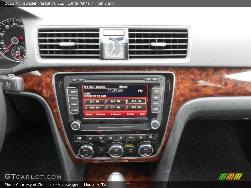 Candy White / Titan Black 2012 Volkswagen Passat V6 SEL