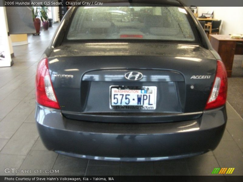 Charcoal Gray / Gray 2006 Hyundai Accent GLS Sedan