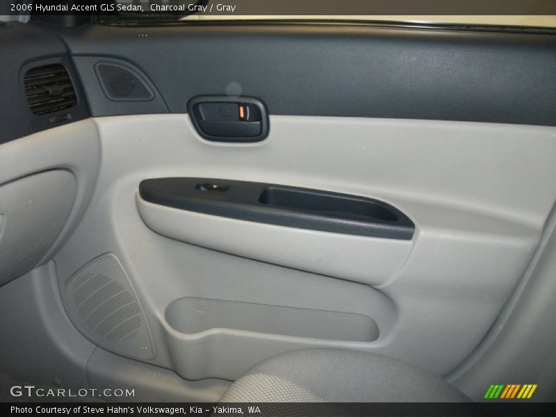 Charcoal Gray / Gray 2006 Hyundai Accent GLS Sedan