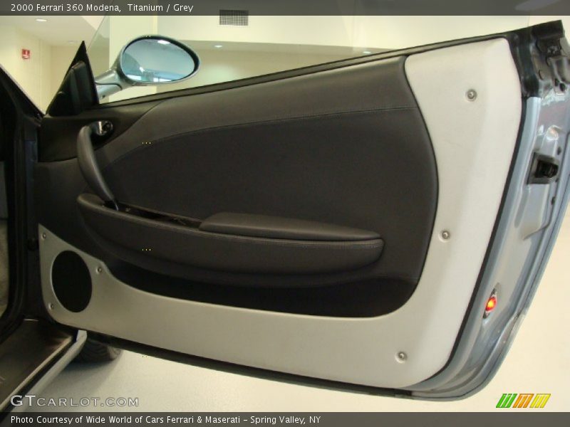 Door Panel of 2000 360 Modena