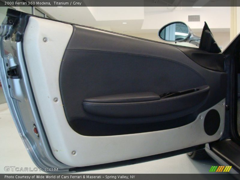 Door Panel of 2000 360 Modena