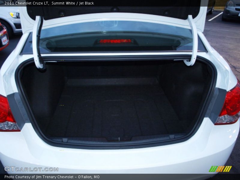 Summit White / Jet Black 2011 Chevrolet Cruze LT
