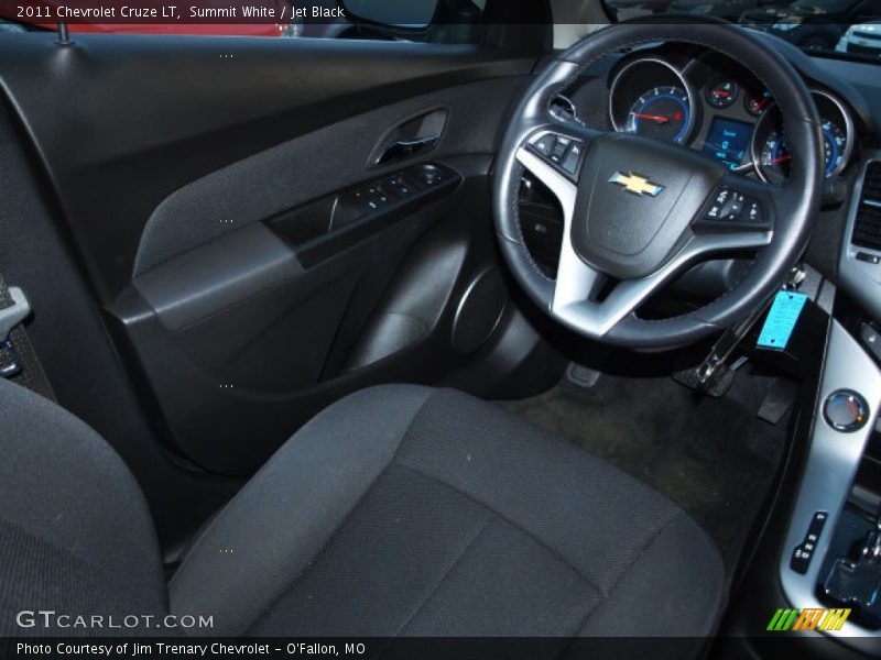 Summit White / Jet Black 2011 Chevrolet Cruze LT