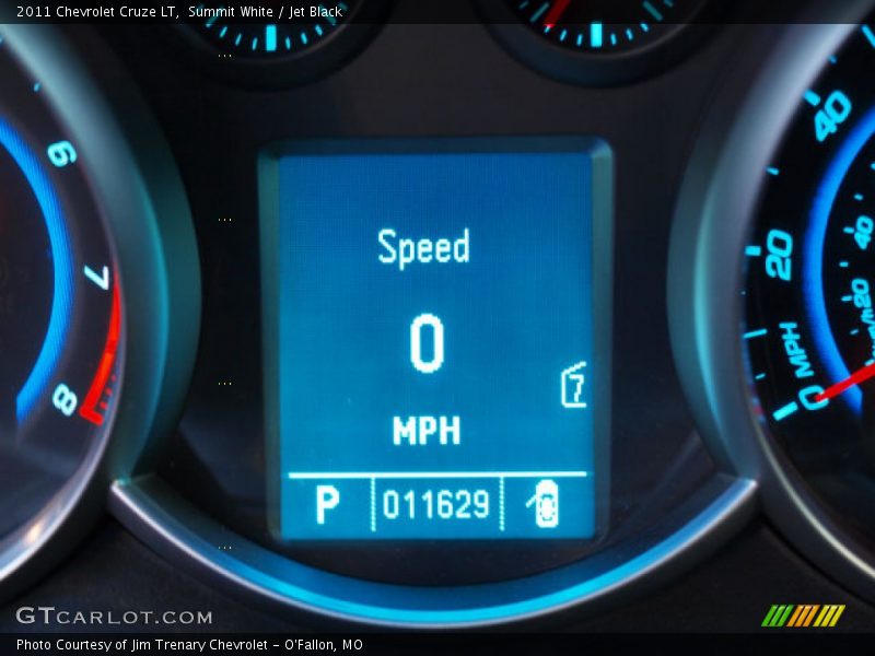 Summit White / Jet Black 2011 Chevrolet Cruze LT
