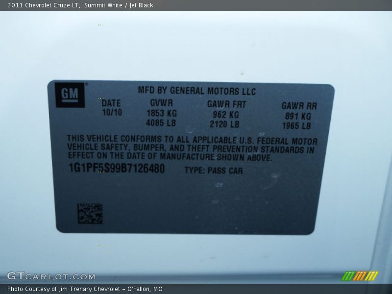 Summit White / Jet Black 2011 Chevrolet Cruze LT
